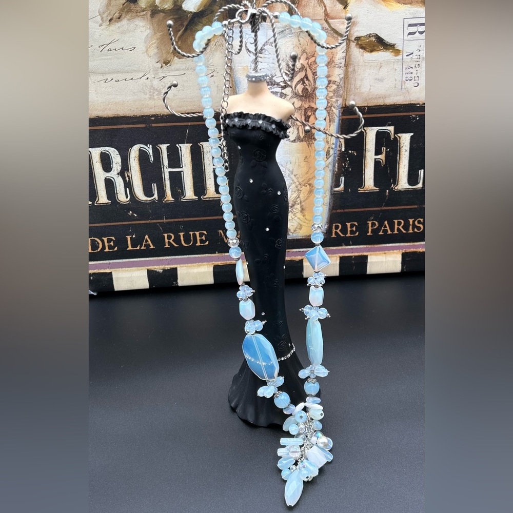 Bead necklace